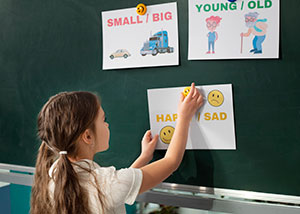 Fotografía del taller de inglés en el Colegio Oliverio Cromwell